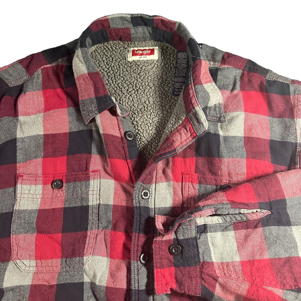 Wrangler Men XL Sherpa Lined Flannel Shirt Jacket Red Blk Buffalo Plaid Shacket